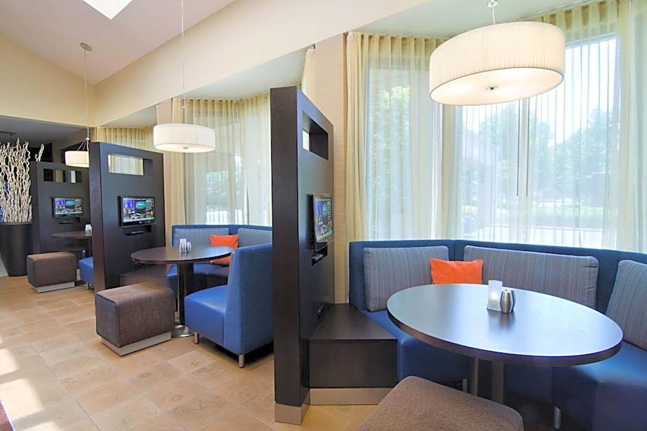 Courtyard by Marriott Huntsville University Drive