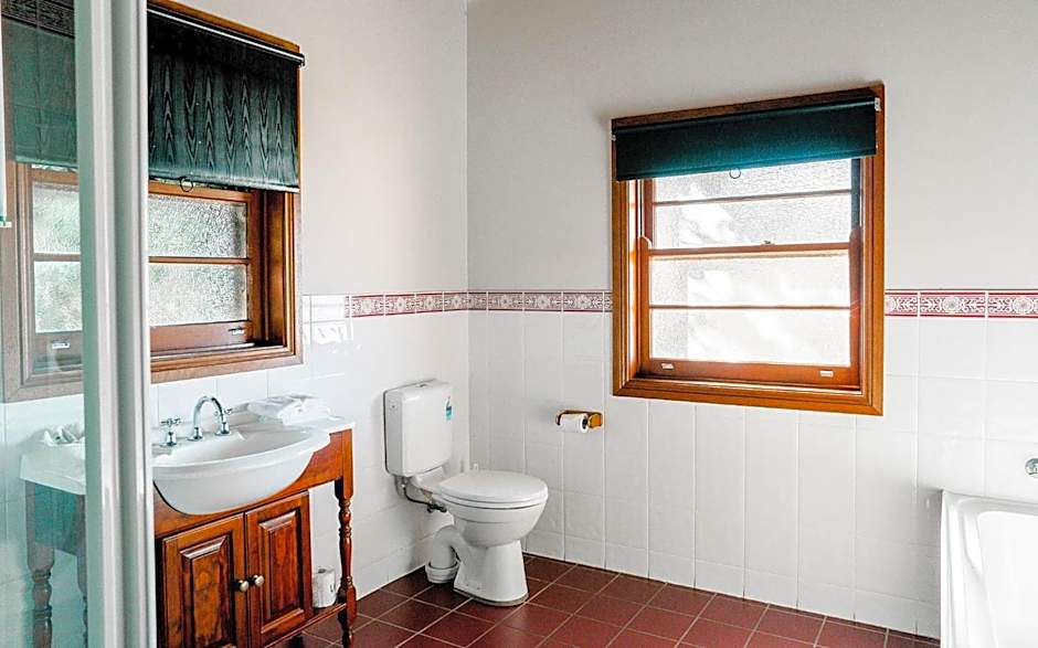 The Henry Parkes Tenterfield