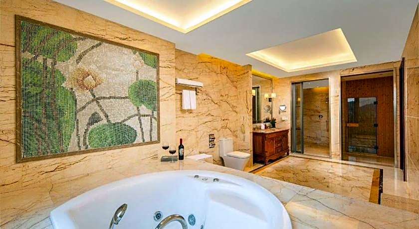 Taishun Xiangzhou New Century Hotel