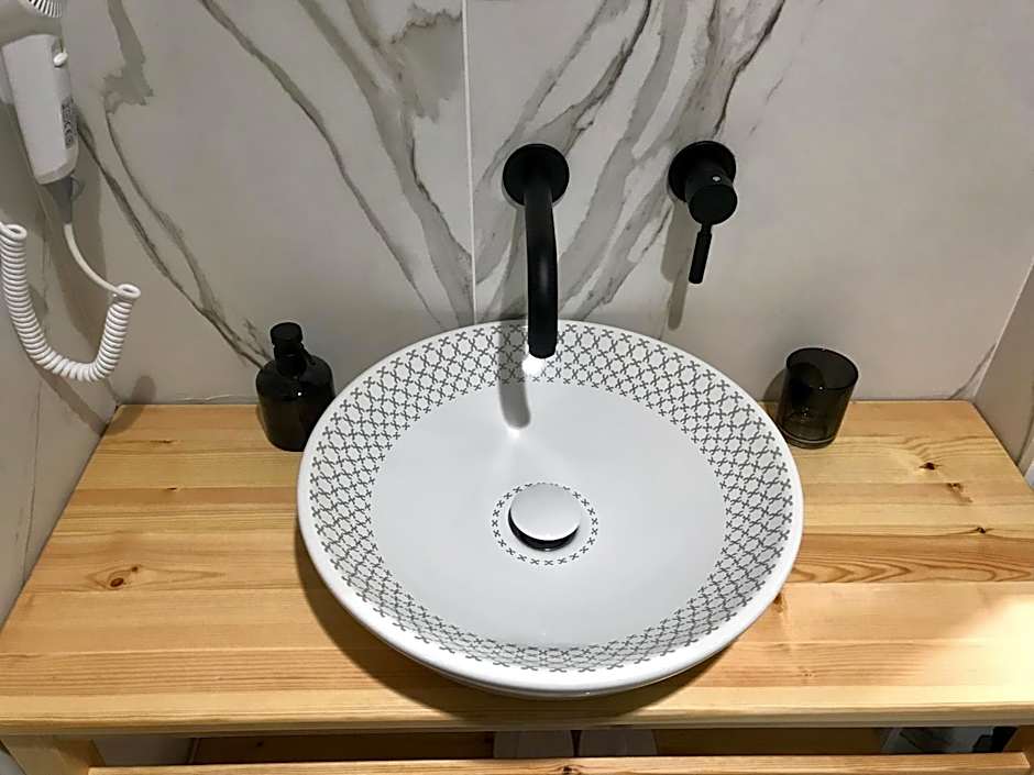 VASILIKON Hotel 1888 the past is present HISTORICAL PRESERVATION MONUMENT