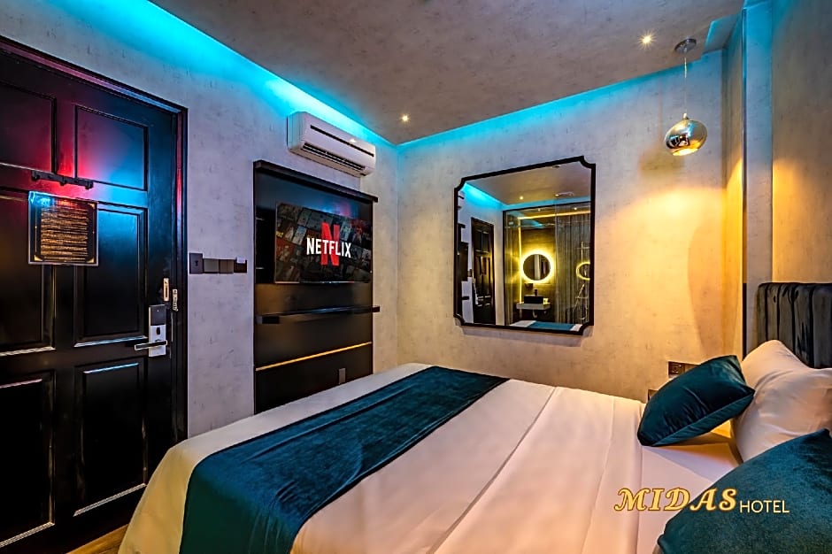 Midas Hotel