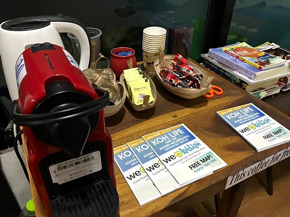 Seahorse Lipe Hostel