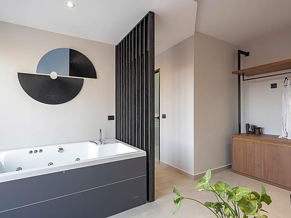 Theta Boutique Hotel