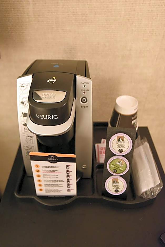 Travelodge by Wyndham Lloydminster