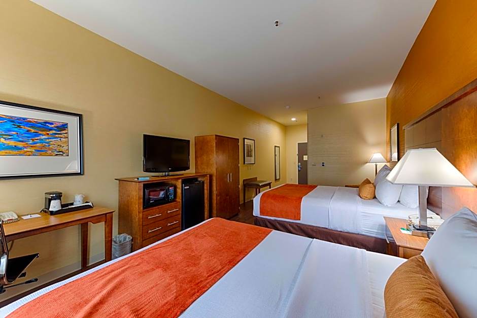 Best Western Plus Delta Inn & Suites
