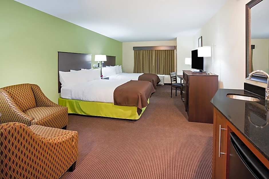 AmericInn by Wyndham DeWitt