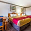 Econo Lodge Inn & Suites