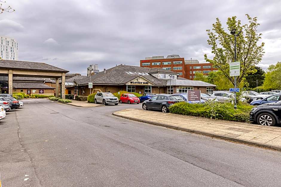 Premier Inn Bracknell Central