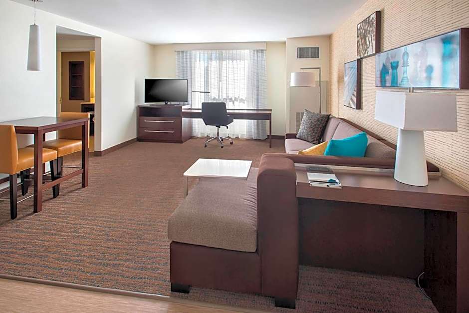Photo 1 of 4 of 1 Bedroom 1 King Bed Suite