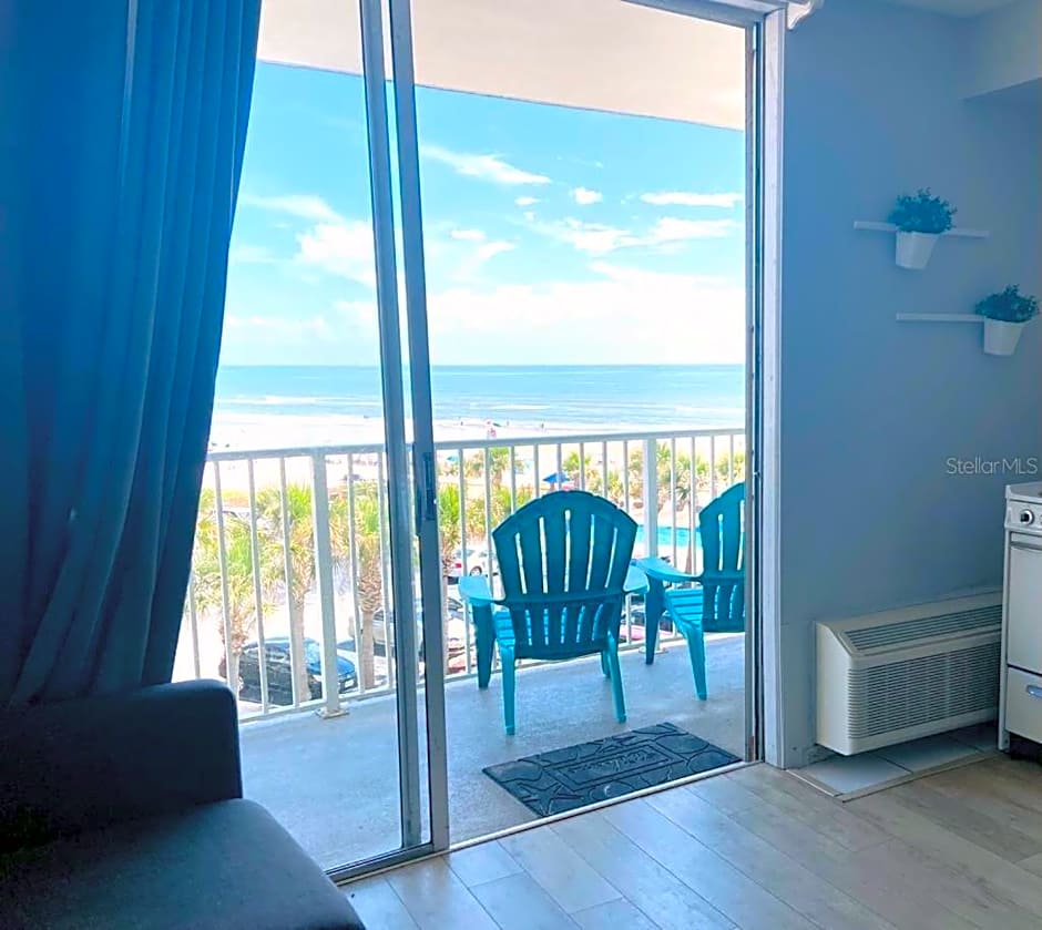 Oceanfront Oasis