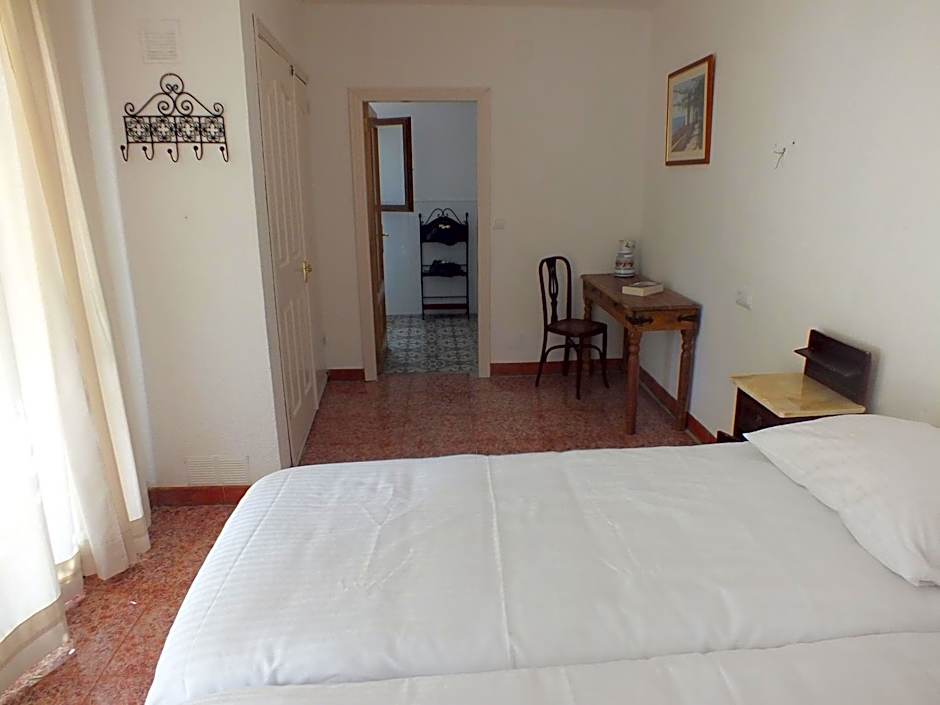 Buena Idea - Adults Only