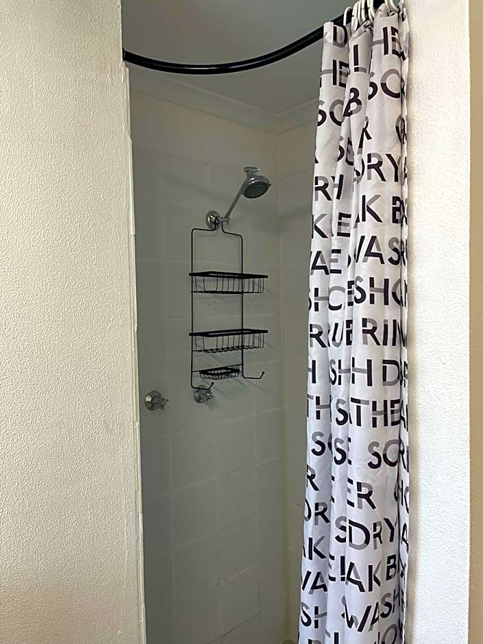 Youth Shack Backpackers