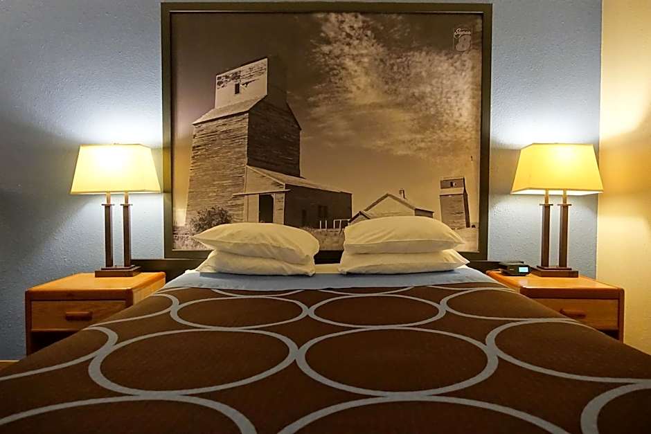 Super 8 by Wyndham Swift Current