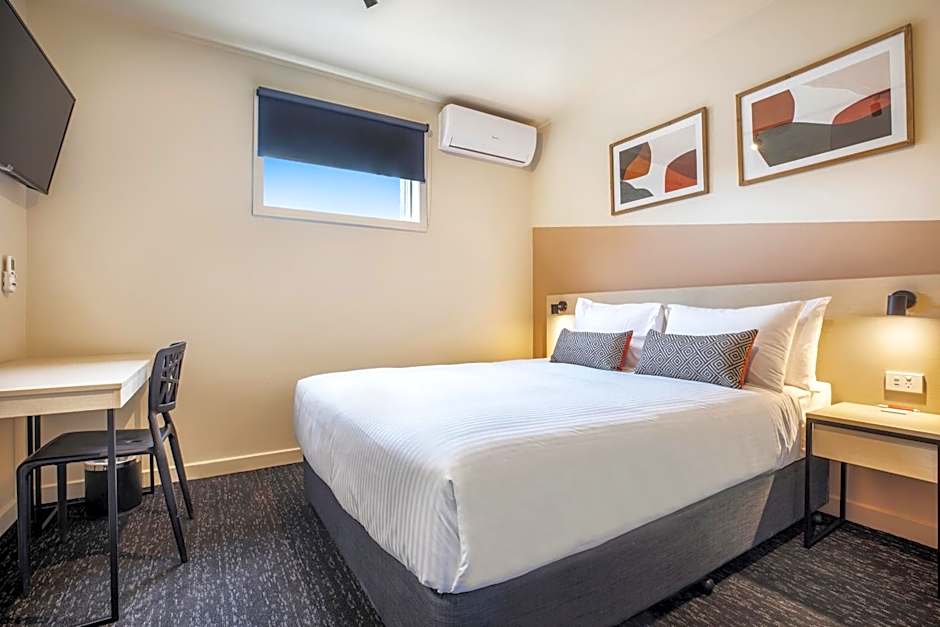 Nightcap at Manhattan Hotel