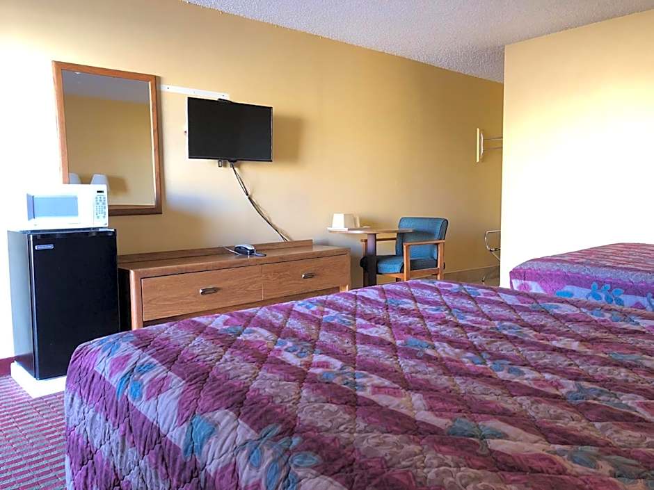 Deluxe Inn Motel