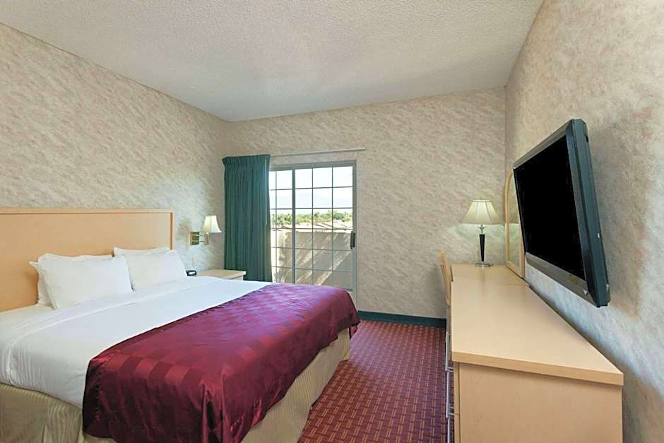 Ramada by Wyndham South El Monte