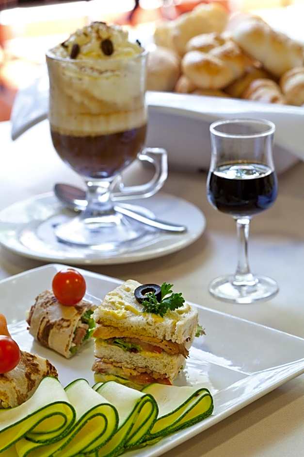 Hotel Estelar Suites Jones