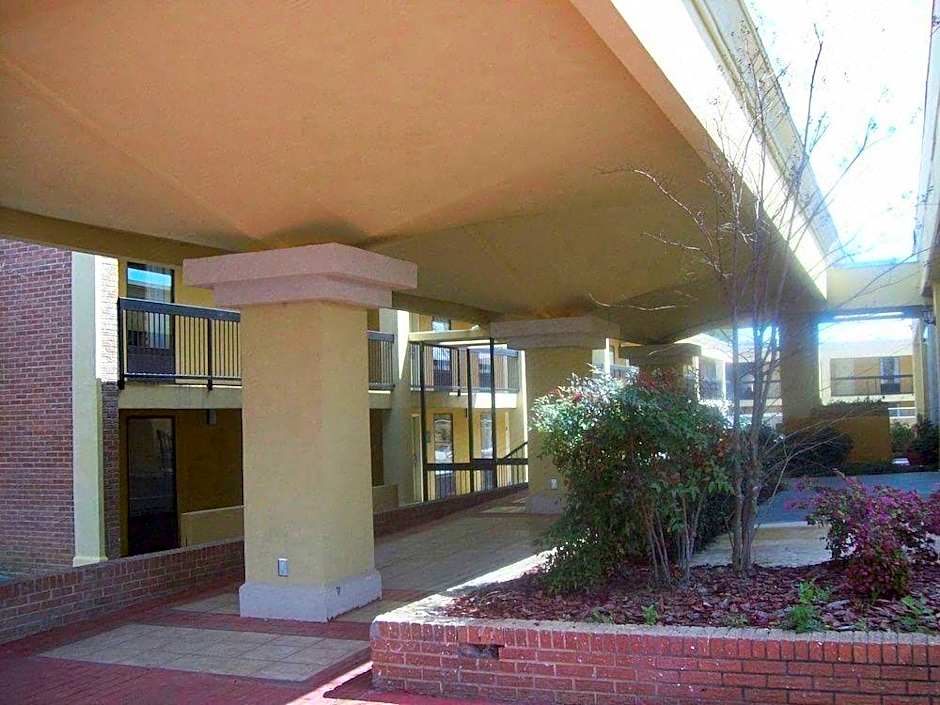 Quality Inn & Suites Statesboro