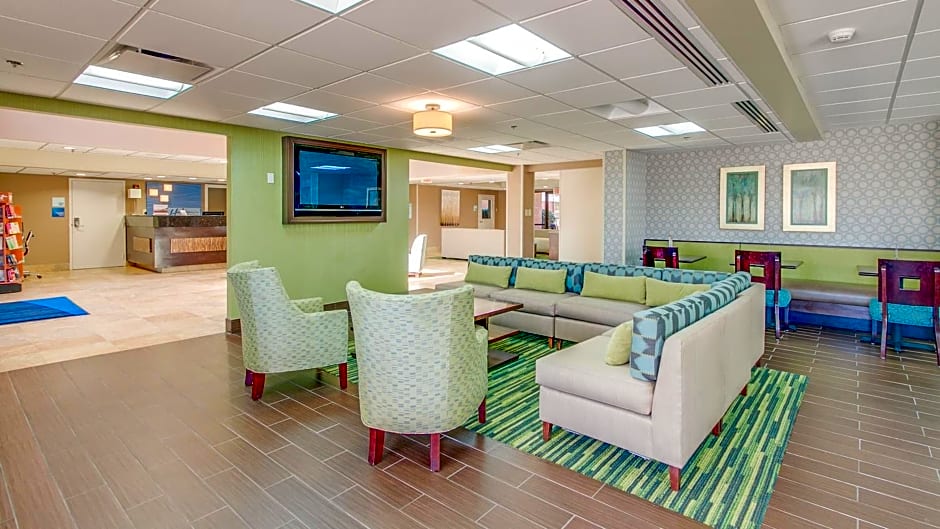 Holiday Inn Express Hotel & Suites Midlothian Turnpike, an IHG Hotel