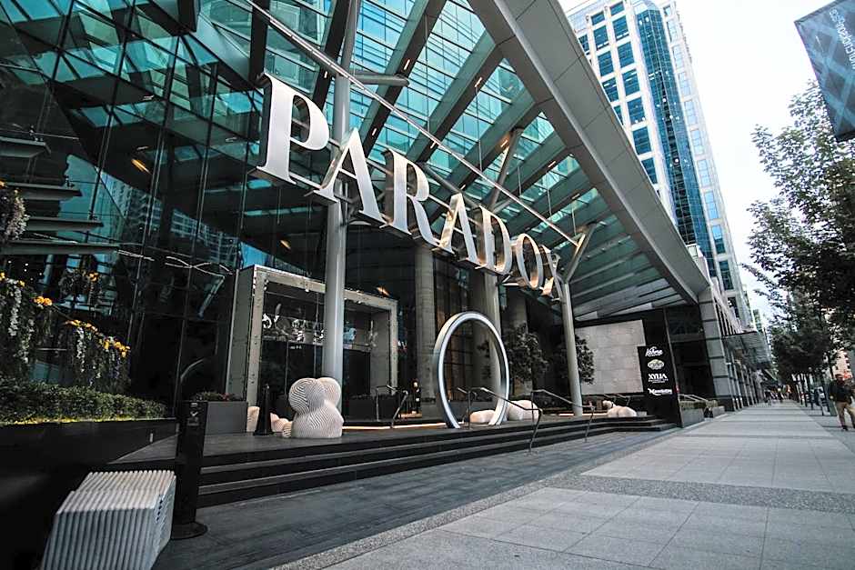 Paradox Hotel Vancouver 