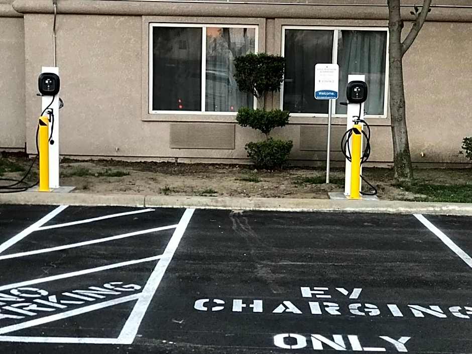 Comfort Suites Tulare