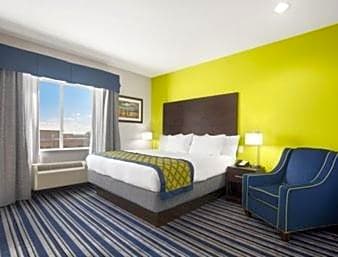 Hawthorn Suites By Wyndham Midland