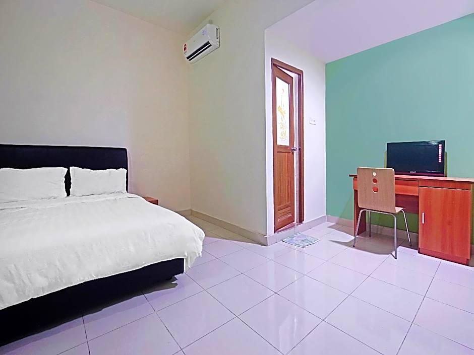 Hotel O Night Queen salak Tinggi