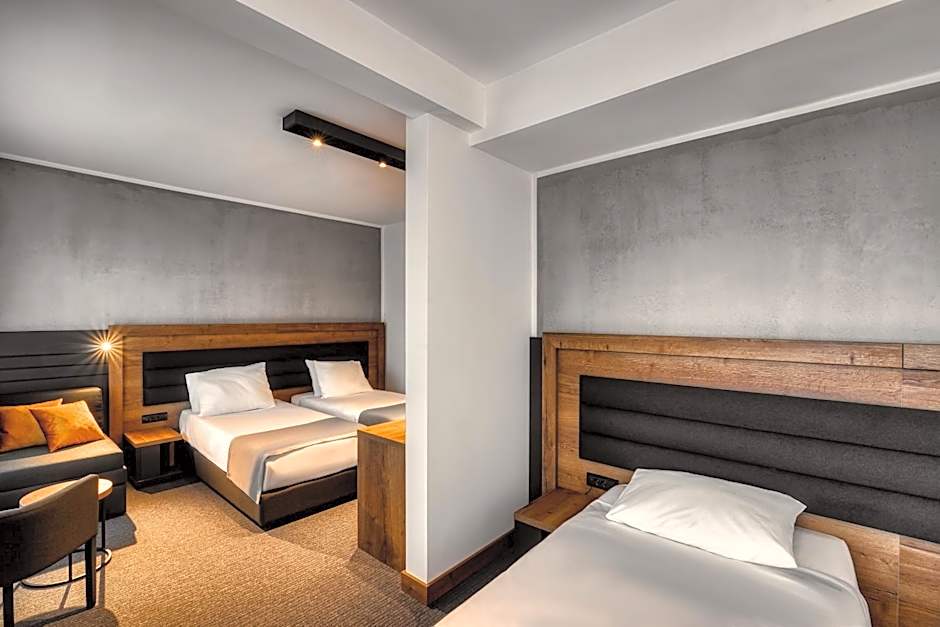 Hotel Aristos