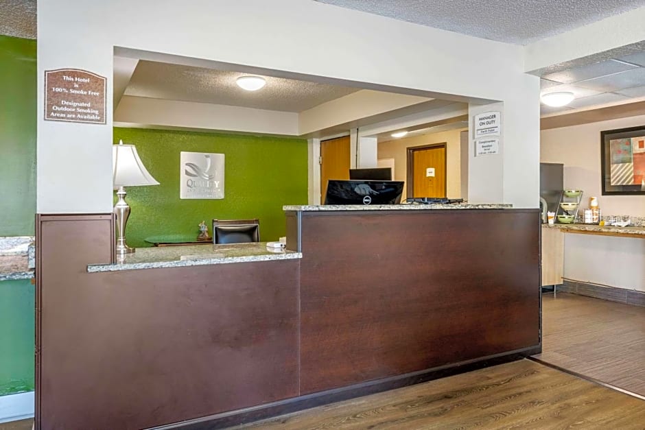 Quality Inn & Suites Leesburg Chain of Lakes