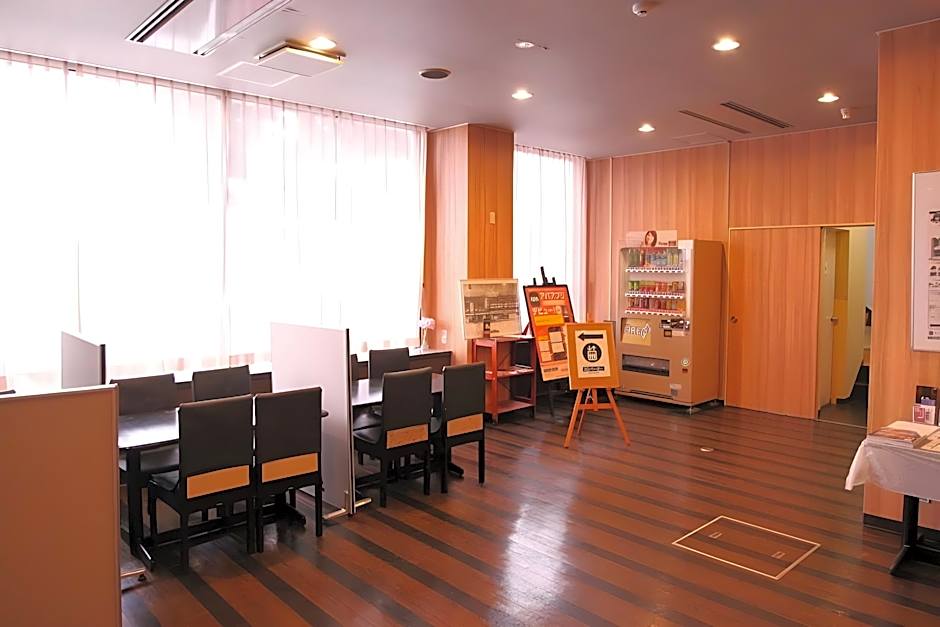 Apa Hotel Tsubamesanjo-Ekimae