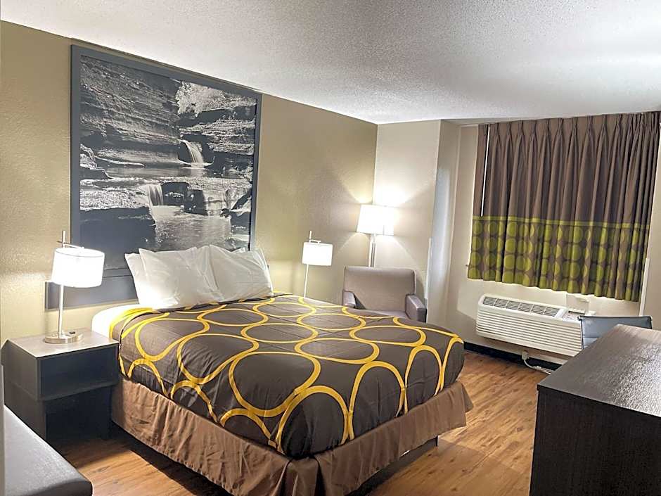 Super 8 by Wyndham Ithaca