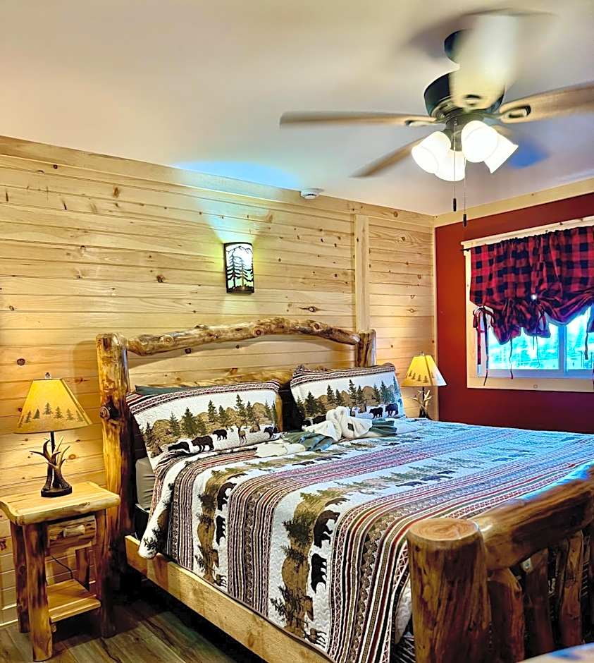 The Lake George Inn