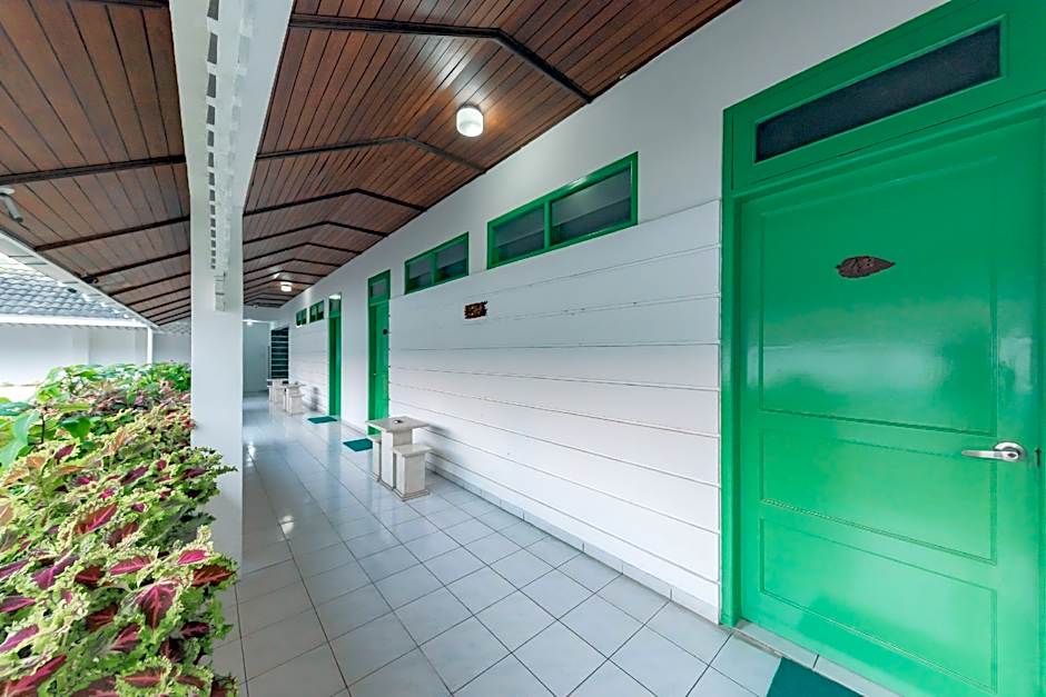 RedDoorz @ Jalan R.E. Martadinata Sukabumi