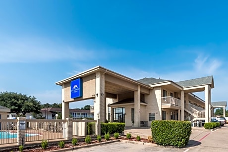 Americas Best Value Inn & Suites Fort Worth South