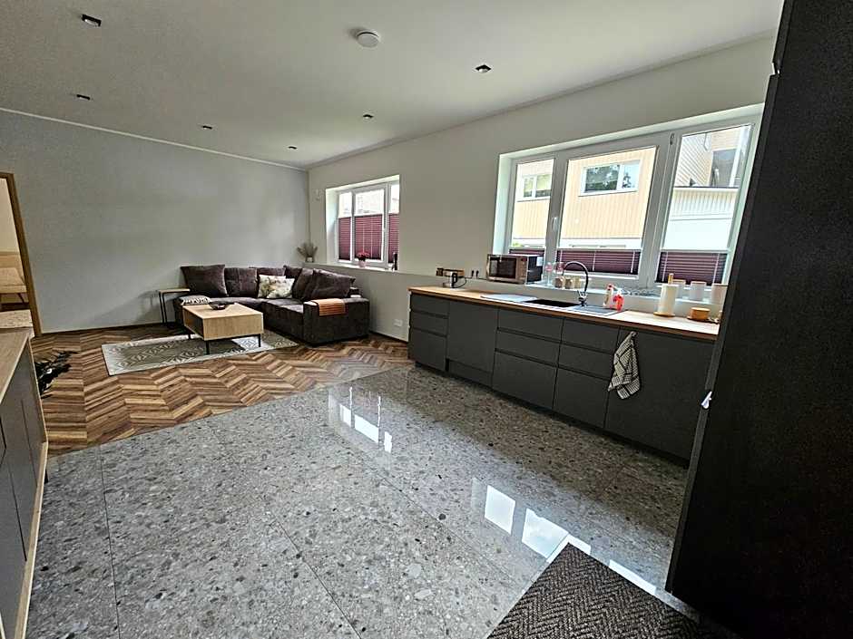 Elva Majutus - Puhkemaja - Hot Tub l Sauna l BBQ