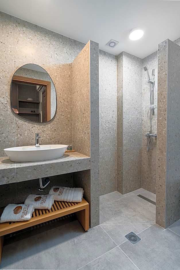 Funtukaki by the Pool