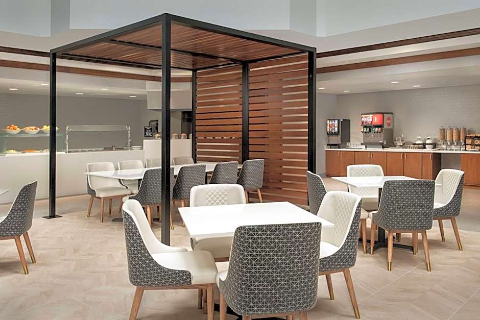 Embassy Suites By Hilton Dulles - North/Loudoun