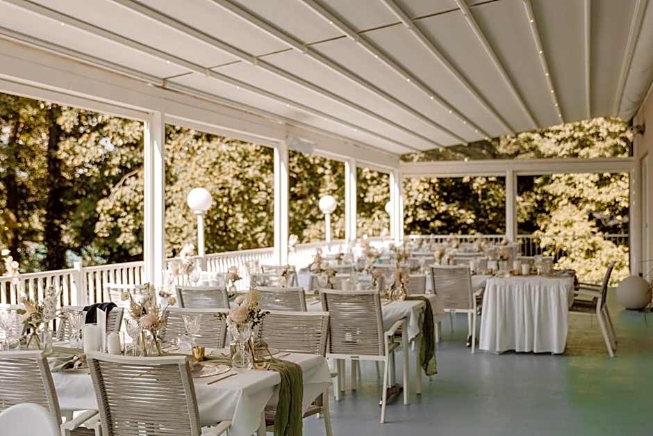 Strandhotel Vier Jahreszeiten Buckow