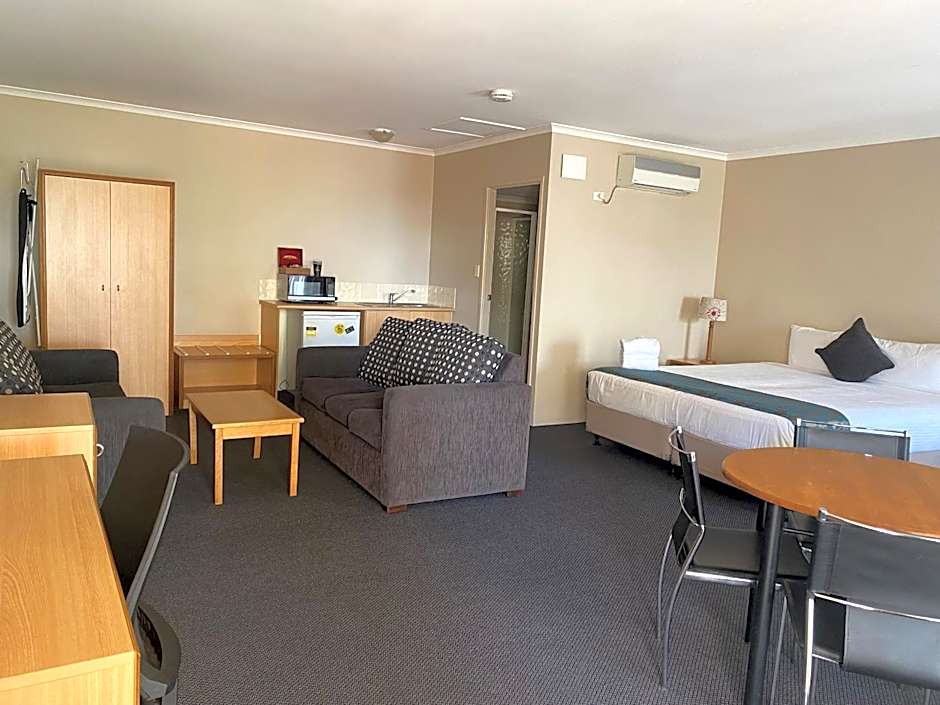 Harbour Sails Motor Inn