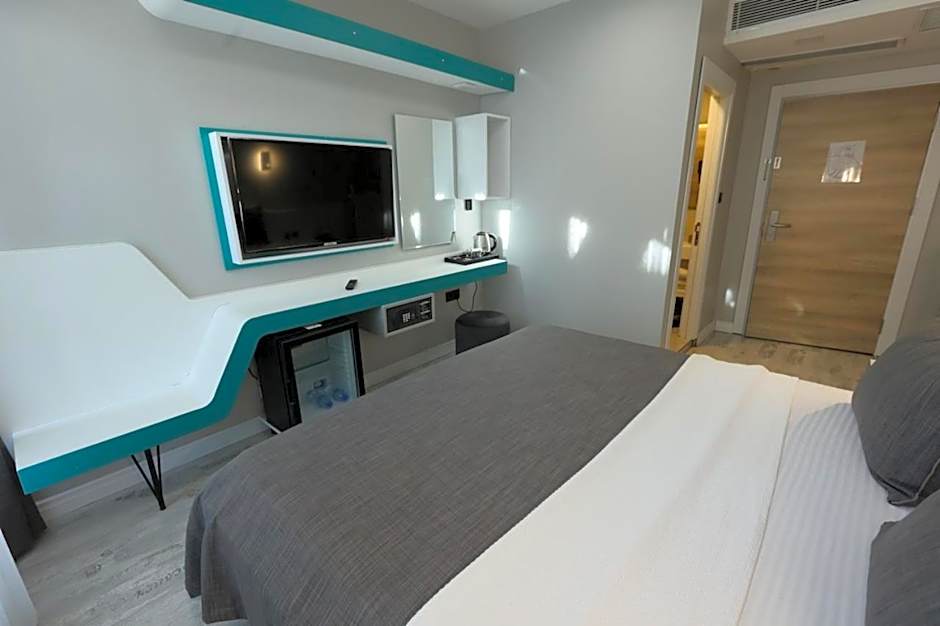 Midis Otel