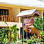 Pirogue Lodge