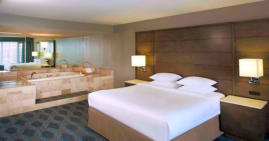 DoubleTree By Hilton Hotel Minneapolis-Bloomington South
