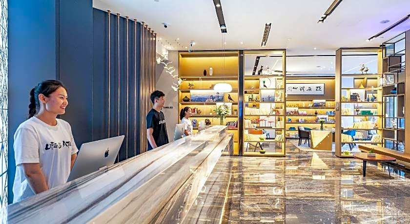 Atour Hotel Weifang Qingnian Road Taihua City