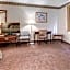 Econo Lodge Inn & Suites El Paso