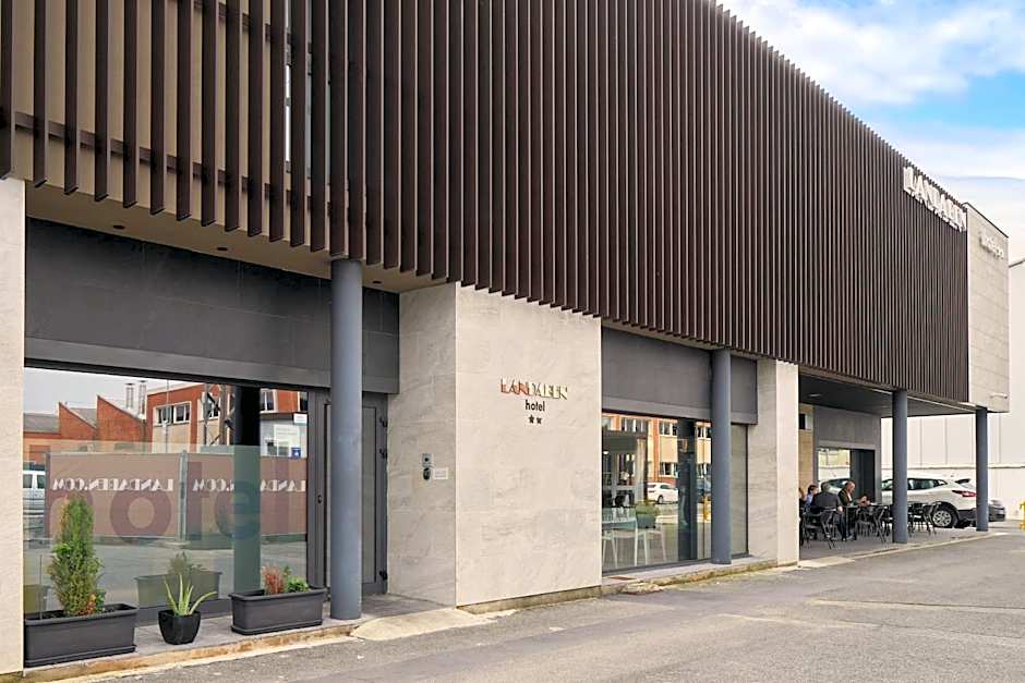 Hotel Landaben