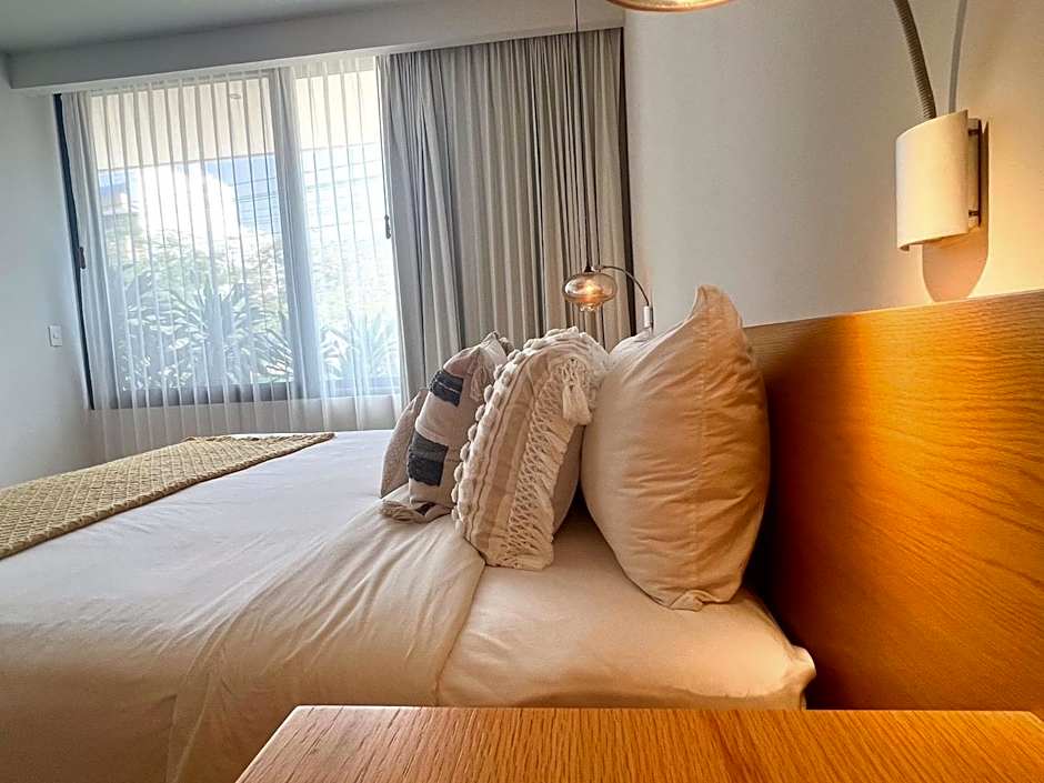Opal Suites Apartments