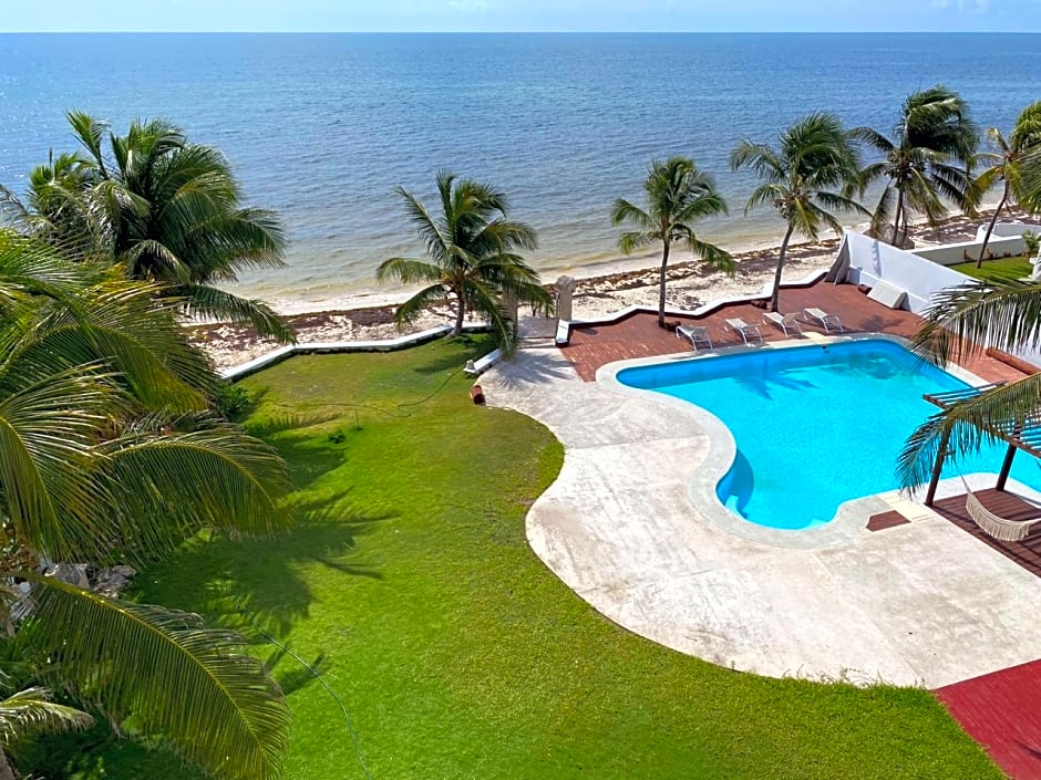 Casa del Puerto by MIJ - Beachfront Hotel
