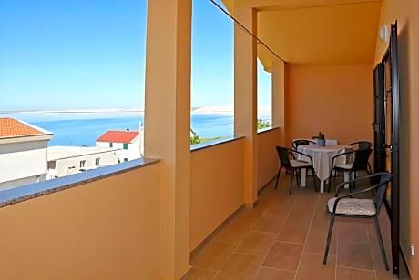 Romantic quite place, family place 