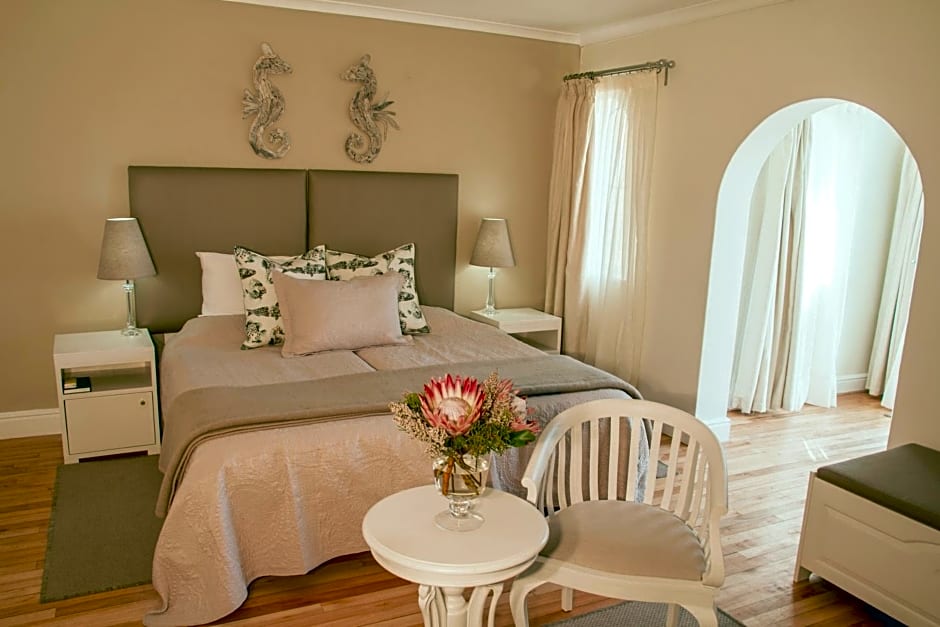 Milkwood Manor on Sea