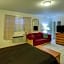 Richard's Motel Studios
